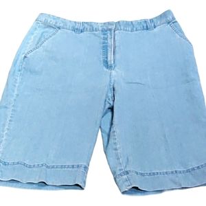 Kim Rogers W Sz. 10 light denim knee-length shorts